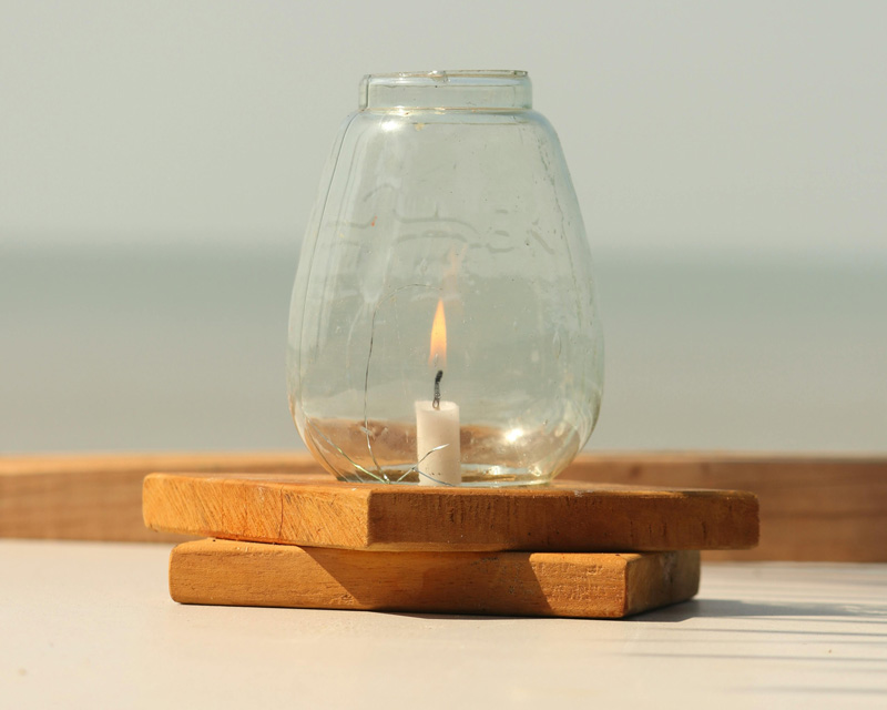 lamp on beach, big life transitions therapy, Beverly, ma
